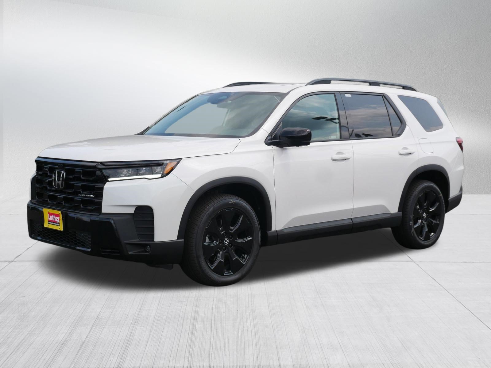 New 2026 Honda Pilot Black Edition image 3