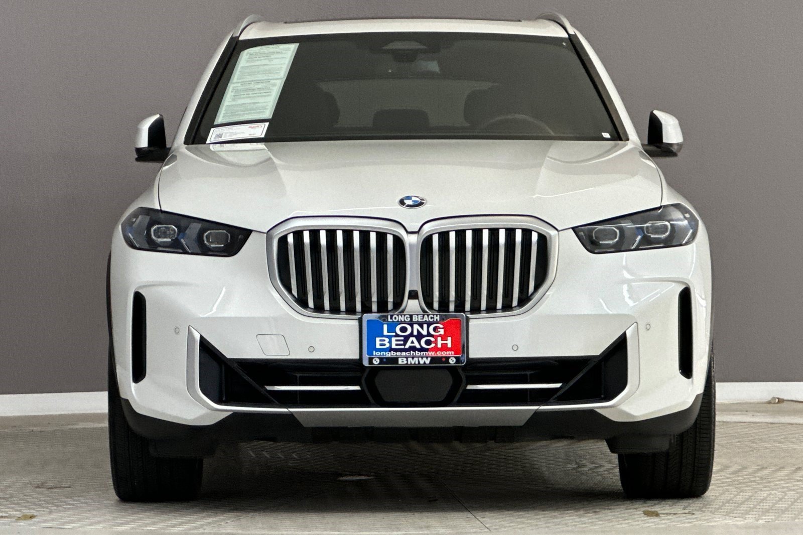 Certified 2025 BMW X5 xDrive40i w/ Parking Assistance Package AWD/4WD image 6