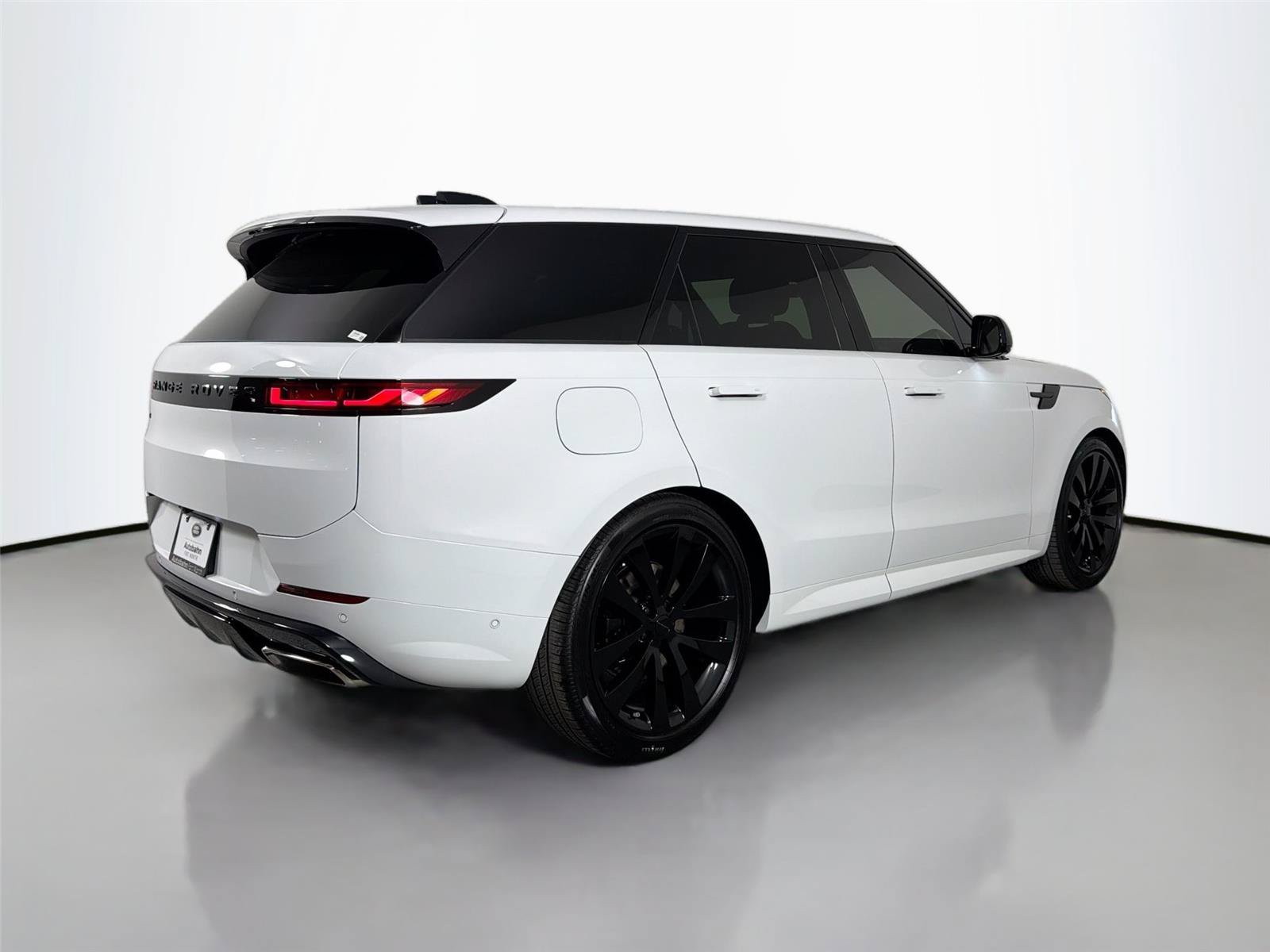 New 2026 Land Rover Range Rover Sport Dynamic SE AWD/4WD image 5