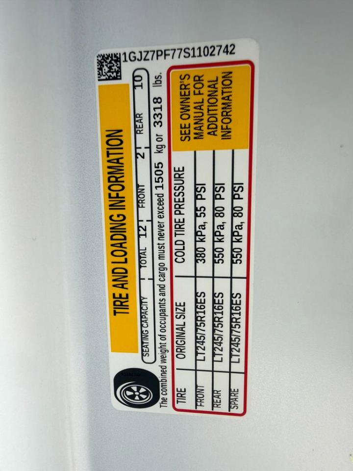 Used 2025 GMC Savana 3500 LT w/ LT Preferred Equipment Group image 23