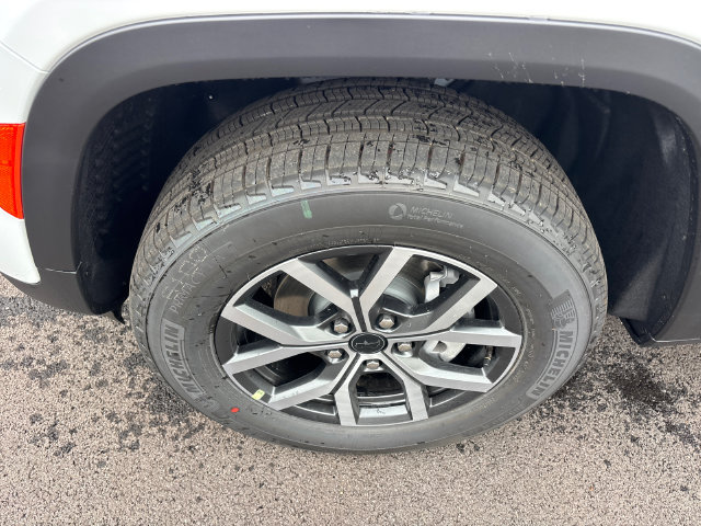 New 2027 Jeep Grand Cherokee Laredo X AWD/4WD image 33