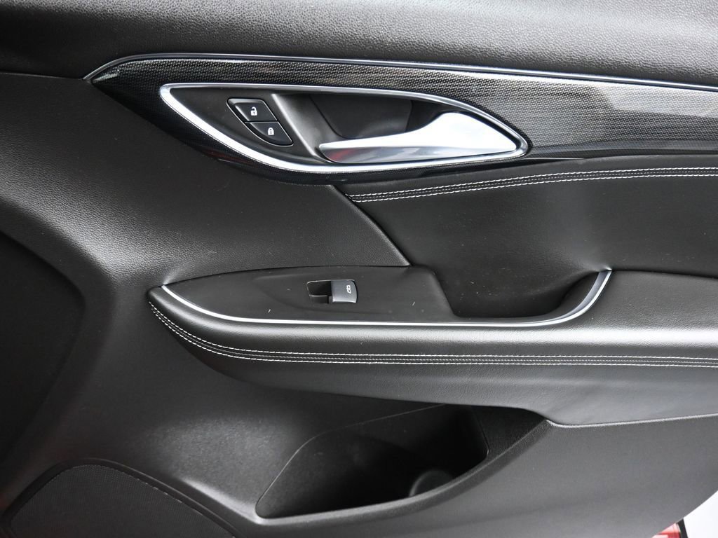 Used 2023 Buick Envision Essence w/ Sport Touring Package FWD image 40