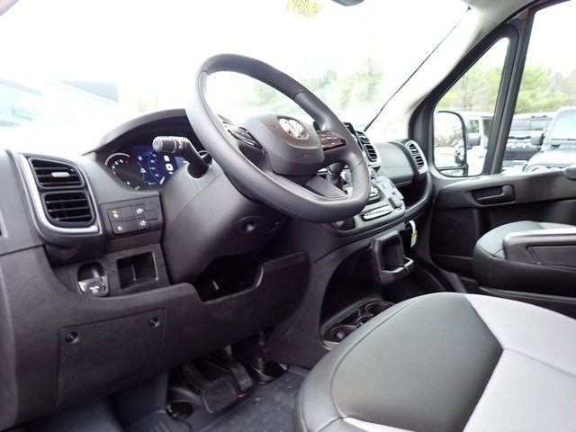 New 2026 RAM ProMaster 2500 w/ Quick Order Package 22G SLT image 15