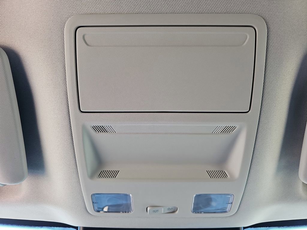 New 2025 Ford Maverick XLT image 30