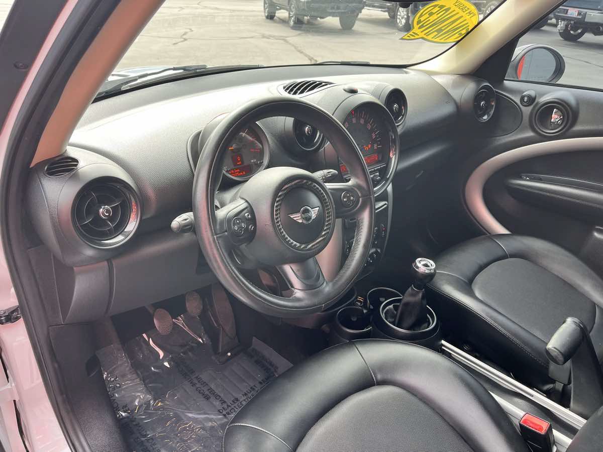 Used 2015 MINI Cooper Countryman FWD image 12