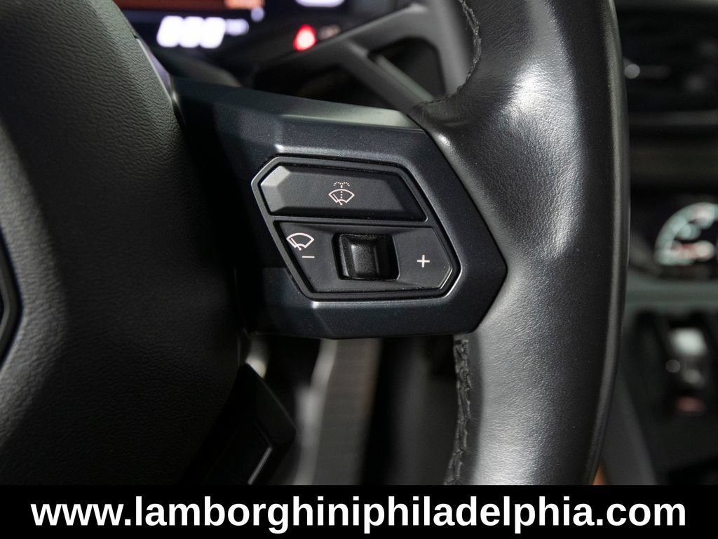 Used 2015 Lamborghini Huracan LP 610-4 AWD/4WD image 22