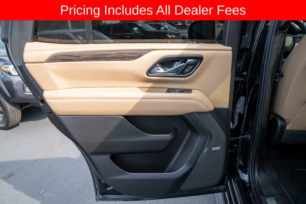 Used 2021 Chevrolet Tahoe Premier w/ Premium Package RWD image 12