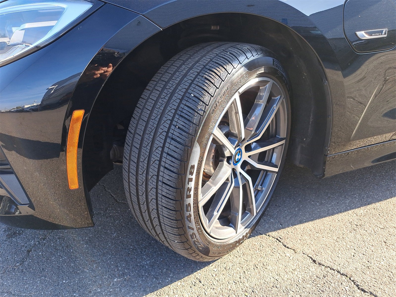 Used 2022 BMW 330e xDrive w/ Driving Assistance Package image 35