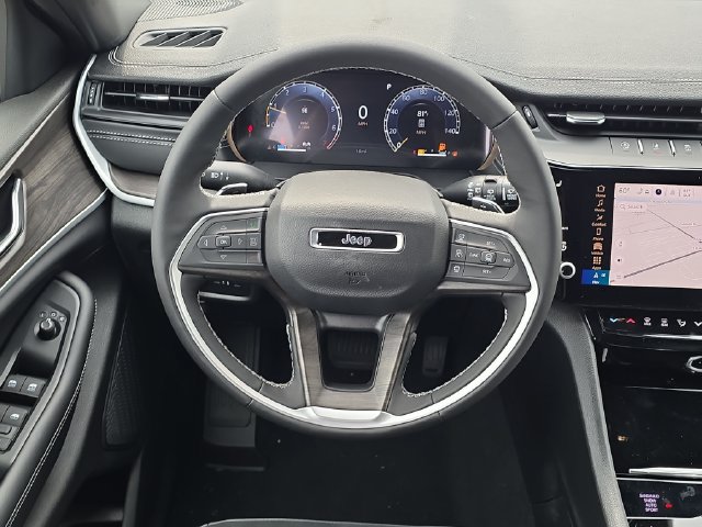 New 2026 Jeep Grand Cherokee L 4WD image 17