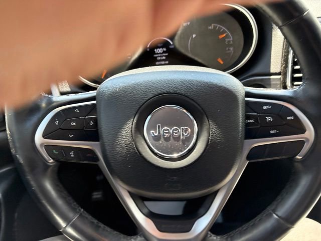 Used 2019 Jeep Grand Cherokee Altitude AWD/4WD image 31