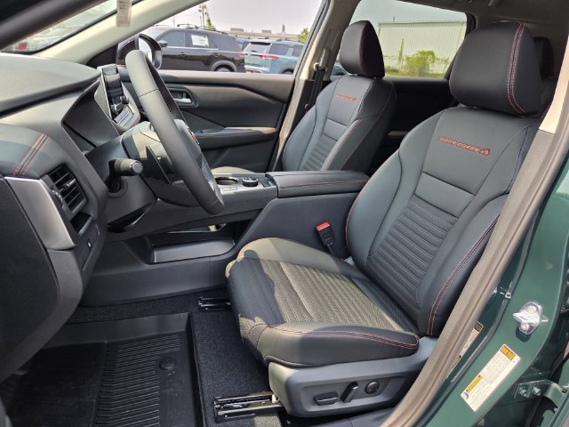New 2026 Nissan Rogue SV AWD/4WD image 9