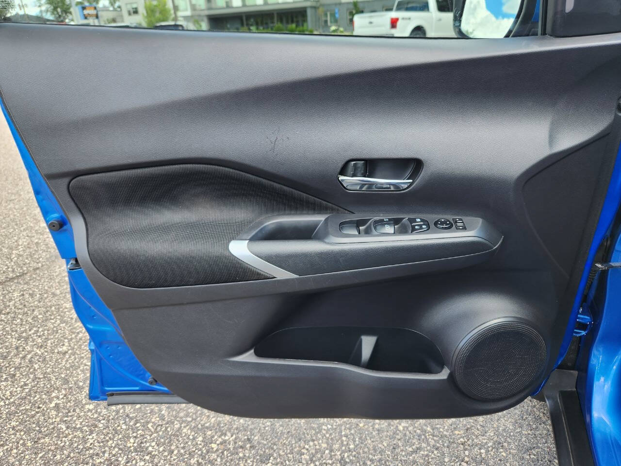 Used 2024 Nissan Kicks SV FWD image 19