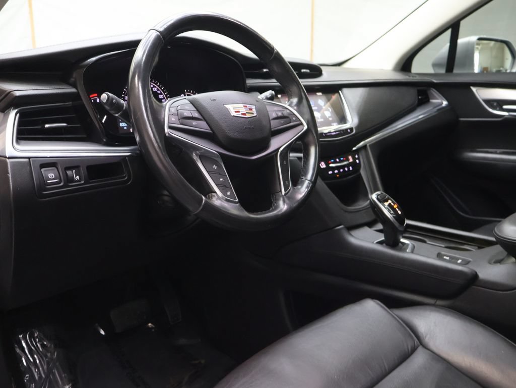 Used 2019 Cadillac XT5 Premium Luxury FWD image 17