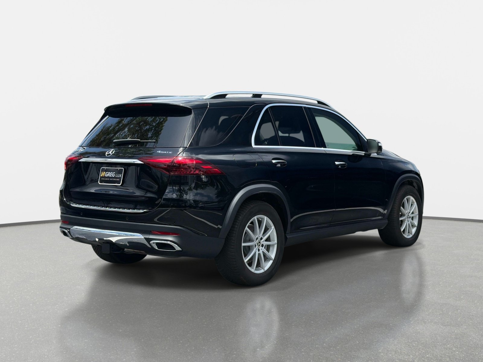 Used 2024 Mercedes-Benz GLE 350 4MATIC w/ Winter Package image 3