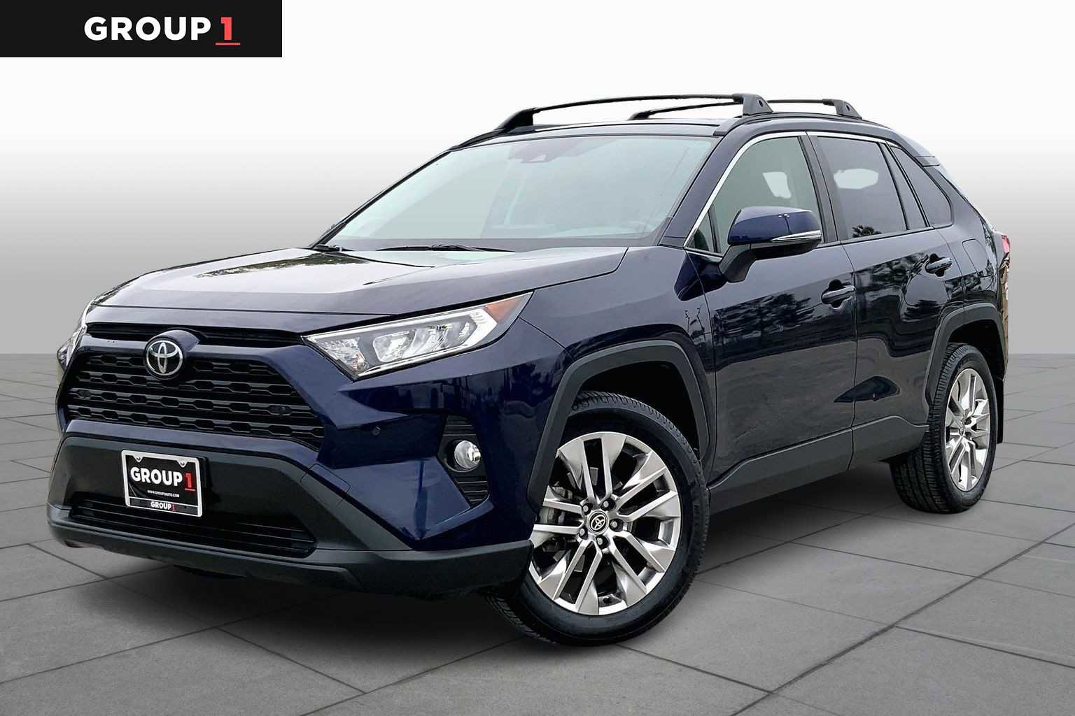 Used 2021 Toyota RAV4 XLE Premium image 1