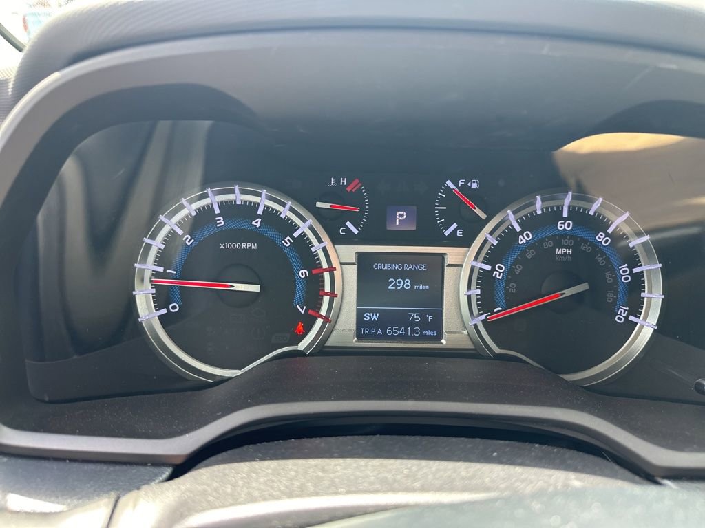 Used 2018 Toyota 4Runner Limited AWD/4WD image 17