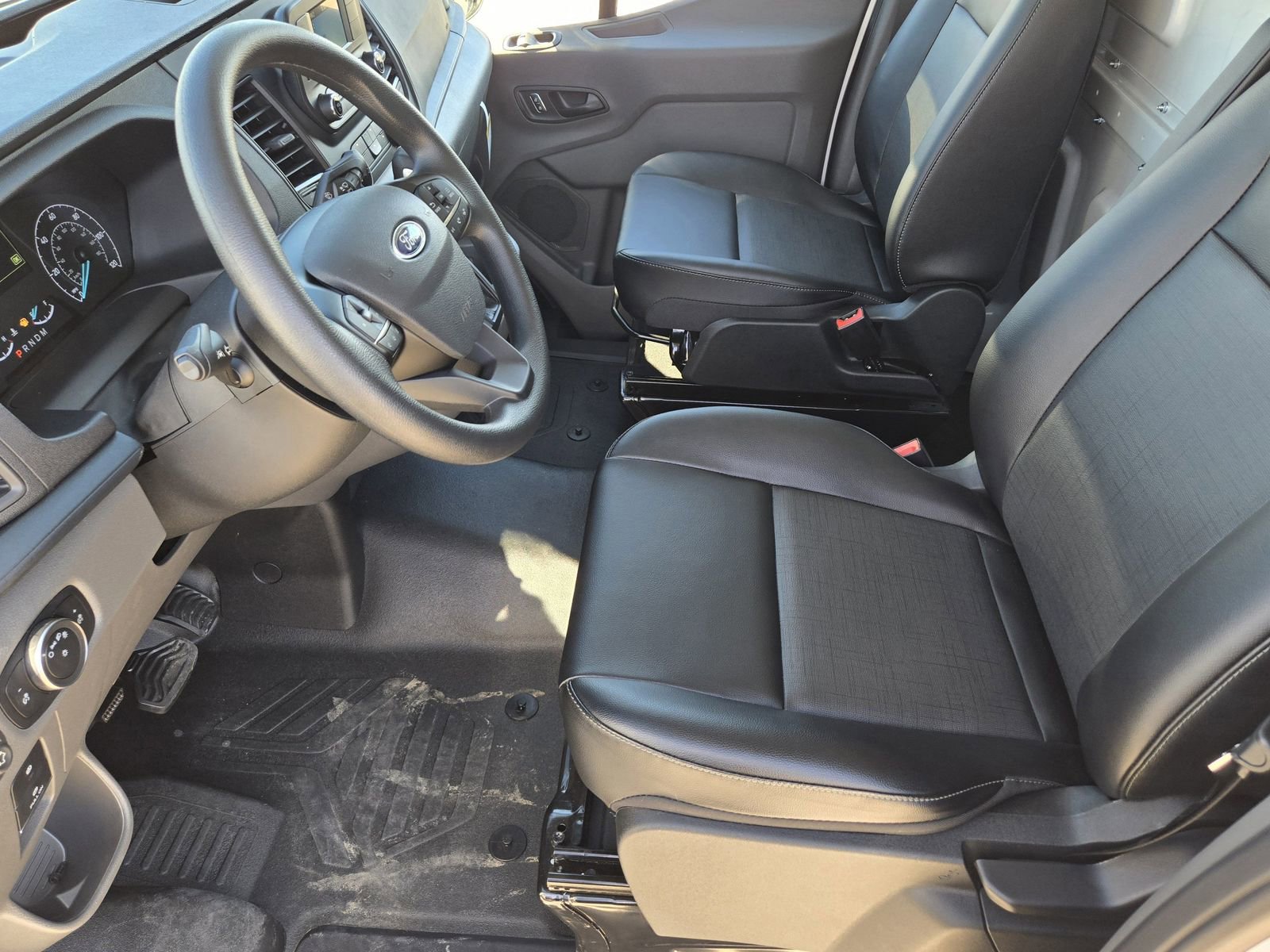 New 2024 Ford Transit 150 Low Roof image 12