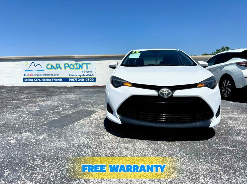 Used 2019 Toyota Corolla LE FWD image 1