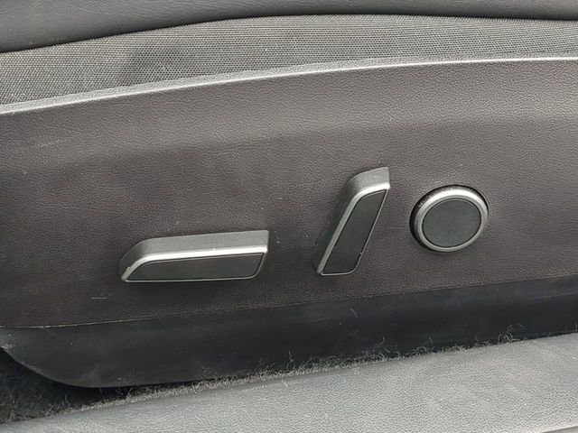 Used 2022 Tesla Model 3 Performance image 21