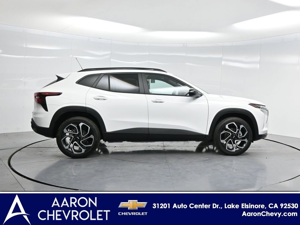 New 2026 Chevrolet Trax RS w/ Sunroof Package FWD image 37