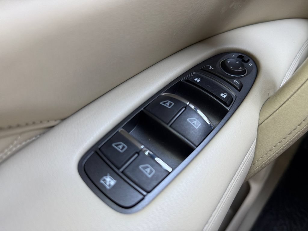 Used 2024 INFINITI QX80 Sensory w/ Cargo Package AWD/4WD image 27