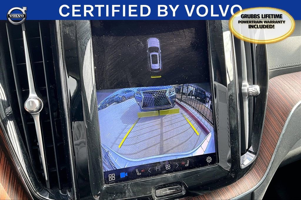 Certified 2023 Volvo XC60 B5 Ultimate w/ Protection Package Premier image 31