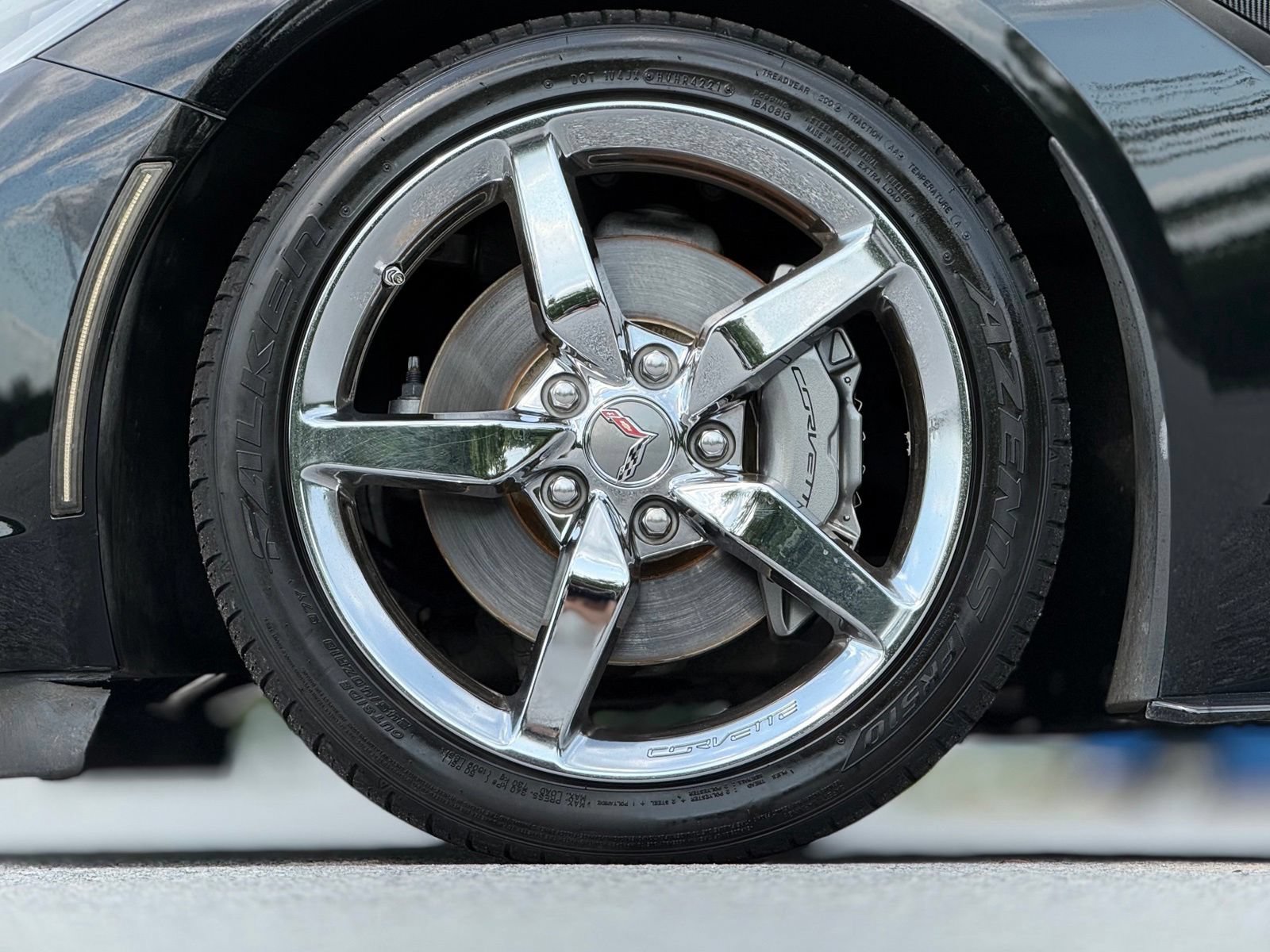 Used 2015 Chevrolet Corvette Stingray Convertible w/ 3LT Preferred Equipment Group RWD image 19