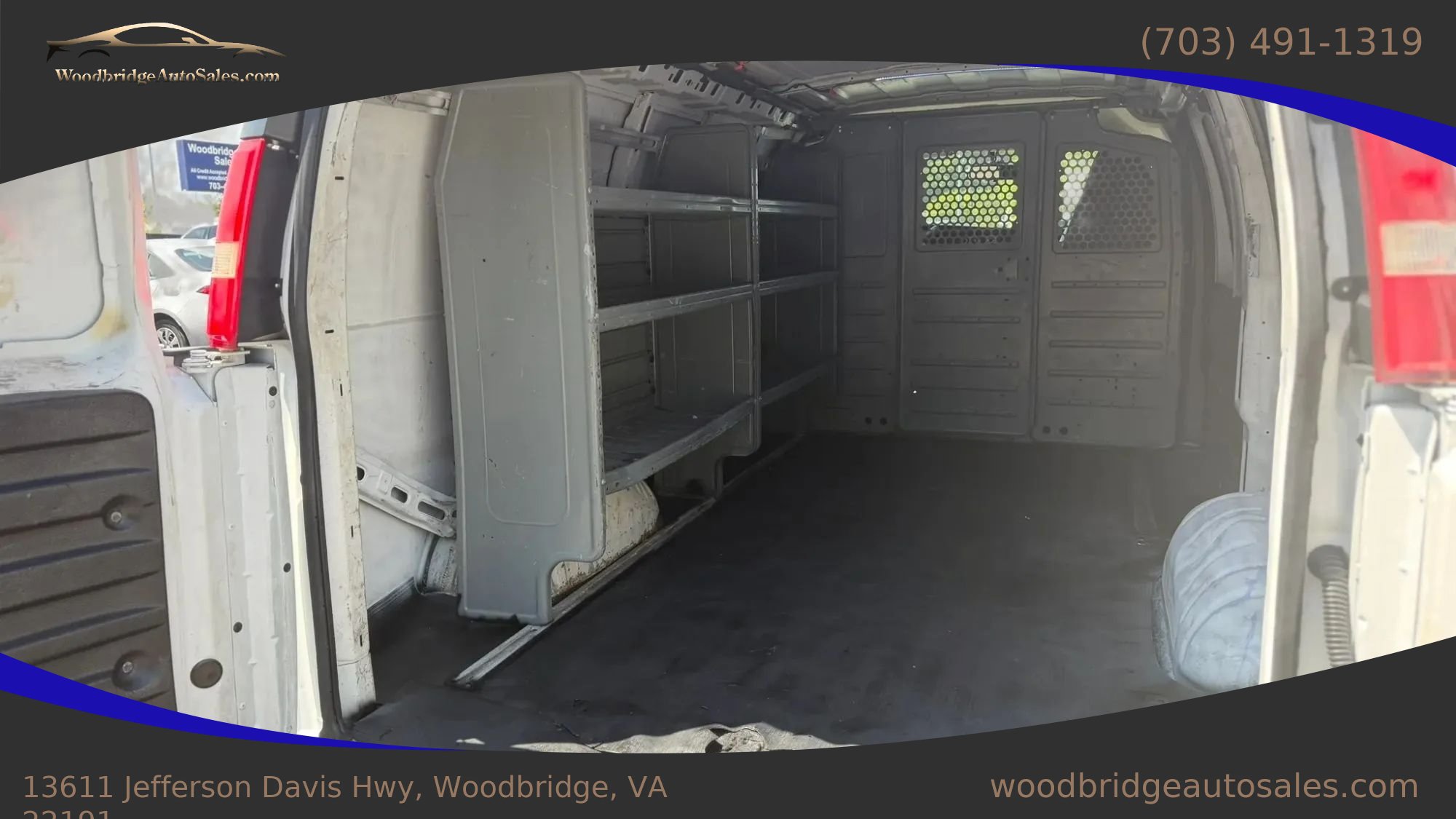 Used 2019 Chevrolet Express 2500 w/ Communications Package RWD image 22