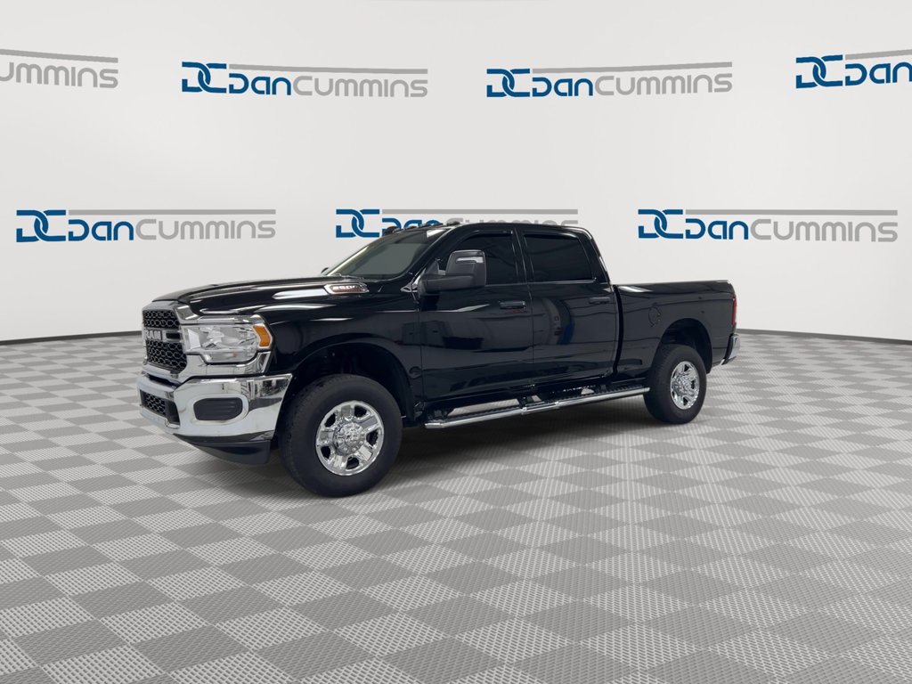 Used 2024 RAM 2500 Tradesman w/ Chrome Appearance Group AWD/4WD image 4