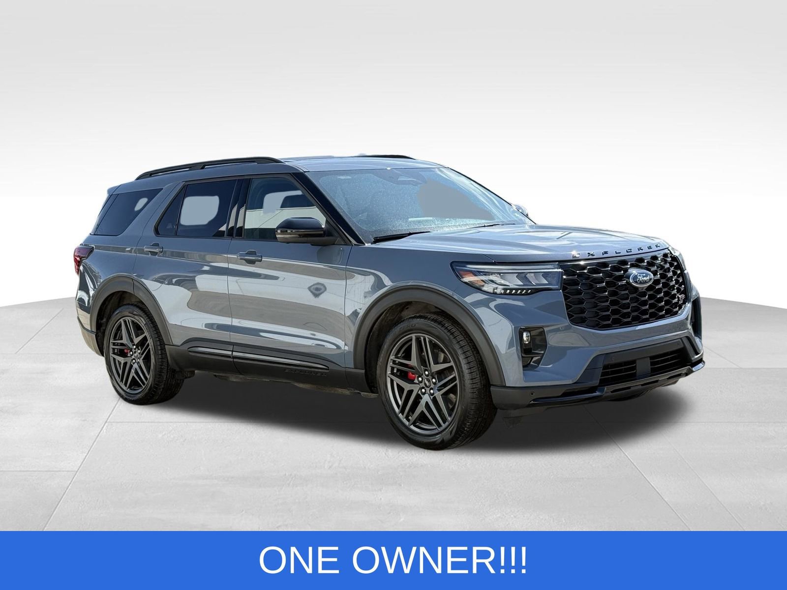 Used 2025 Ford Explorer ST image 15