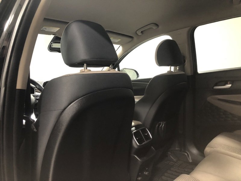 Used 2019 Hyundai Santa Fe SEL image 16