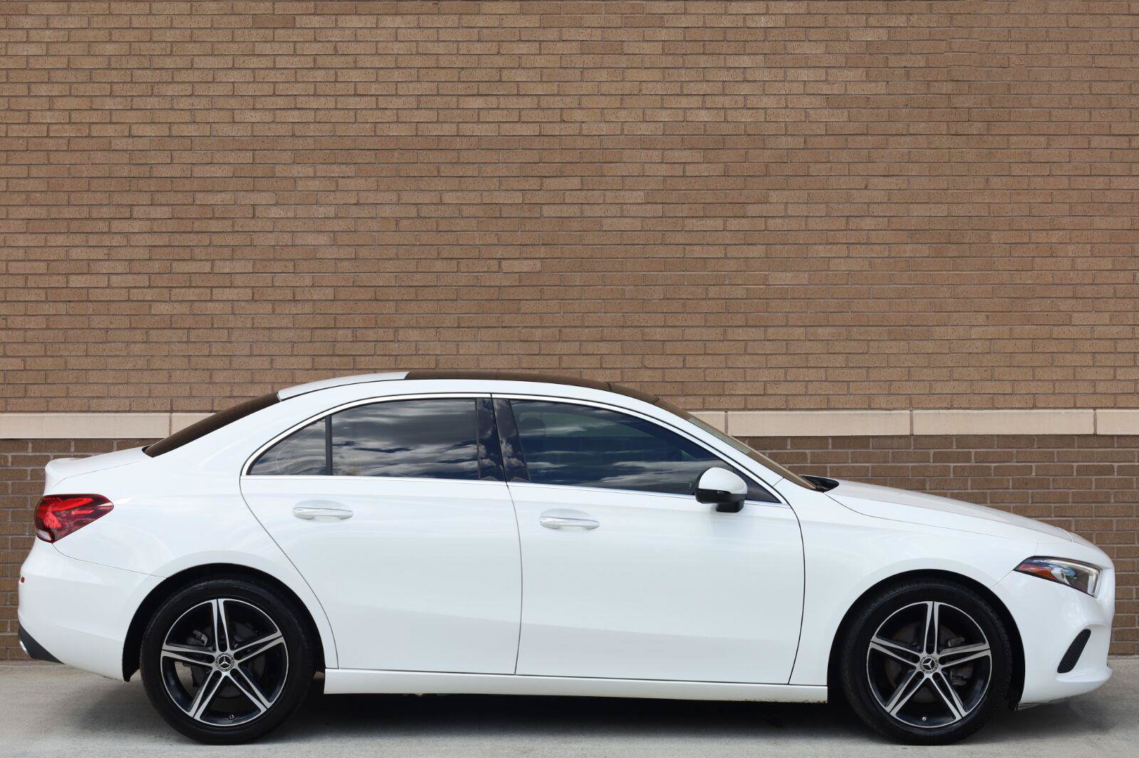 Used 2022 Mercedes-Benz A 220 image 3