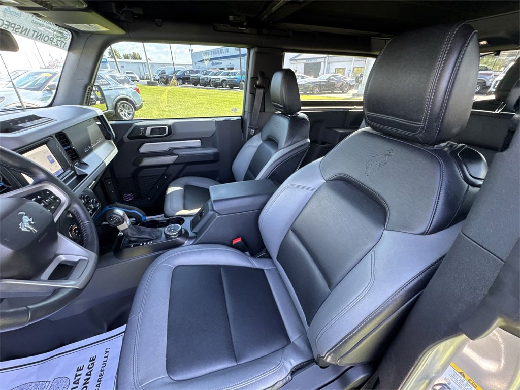 Used 2023 Ford Bronco Black Diamond image 11