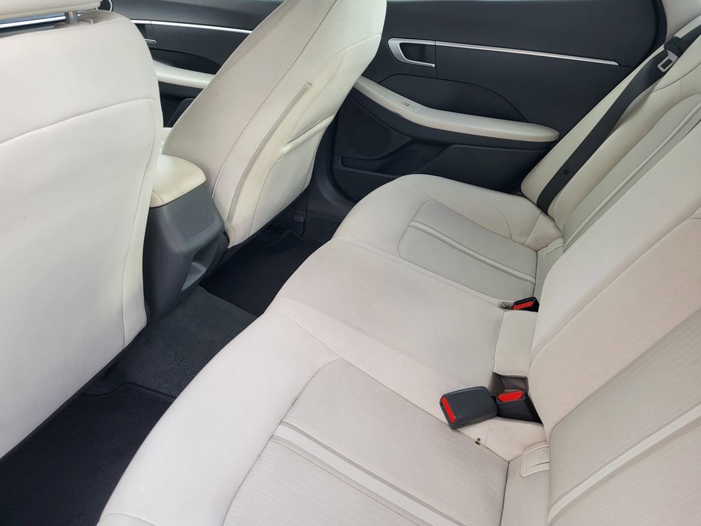 Used 2023 Hyundai Sonata SE w/ Cargo Package image 19