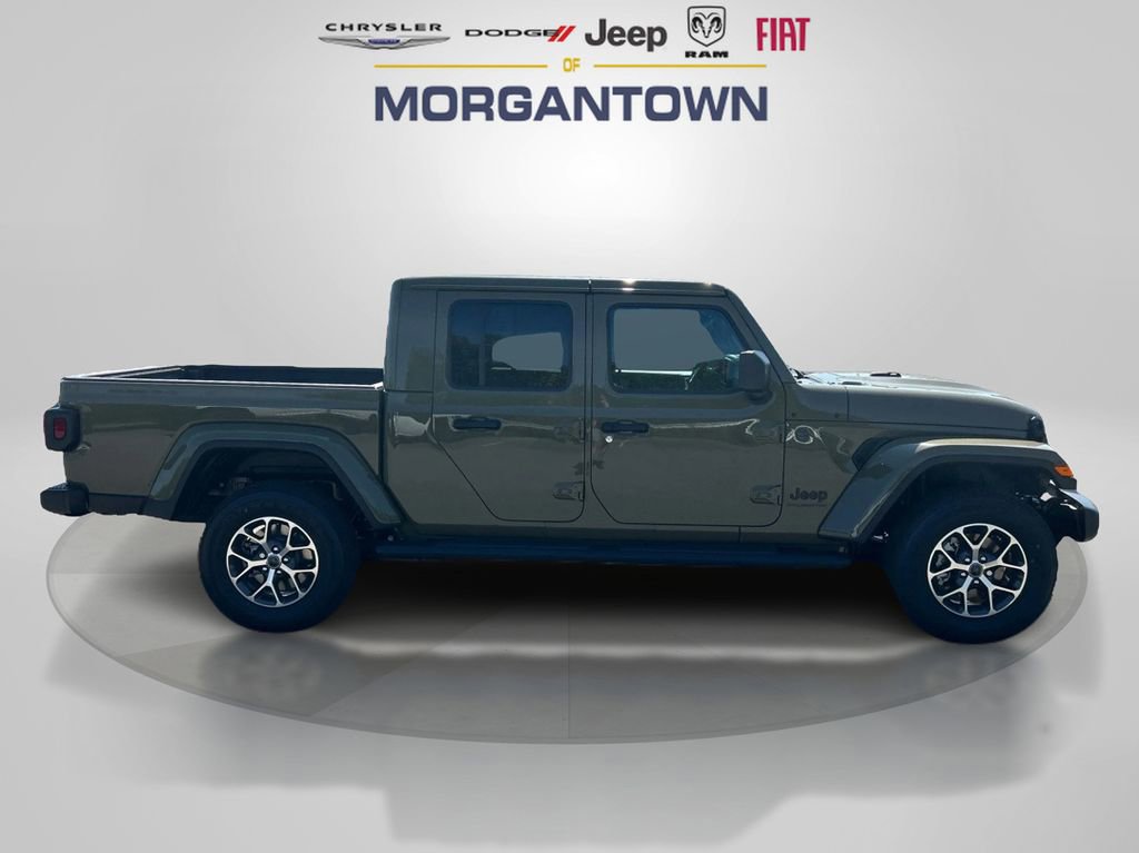 New 2025 Jeep Gladiator Sport image 4
