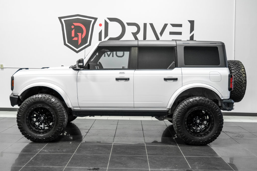 Used 2023 Ford Bronco Badlands w/ Sasquatch Package AWD/4WD image 11