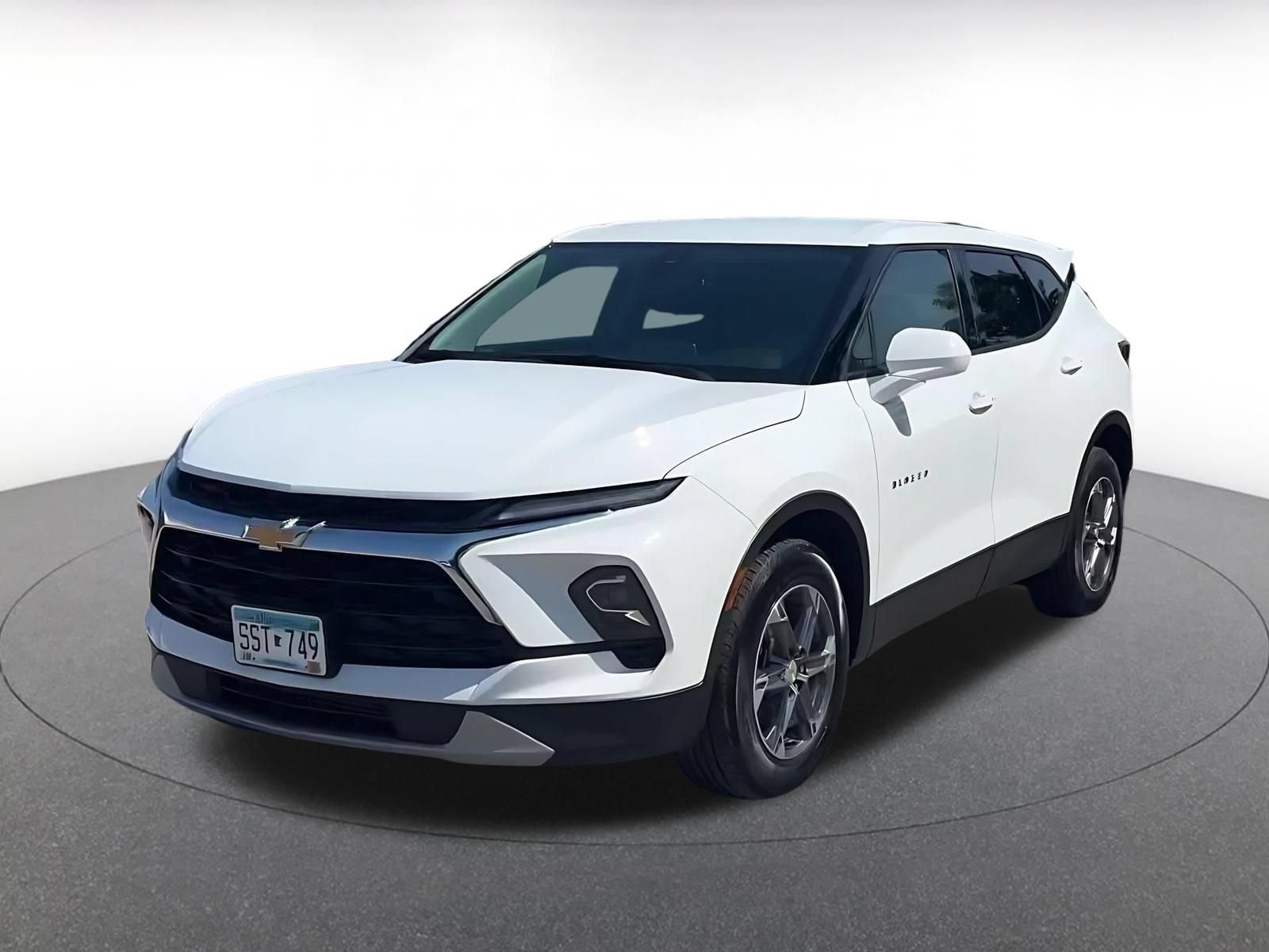 Used 2025 Chevrolet Blazer LT FWD image 7
