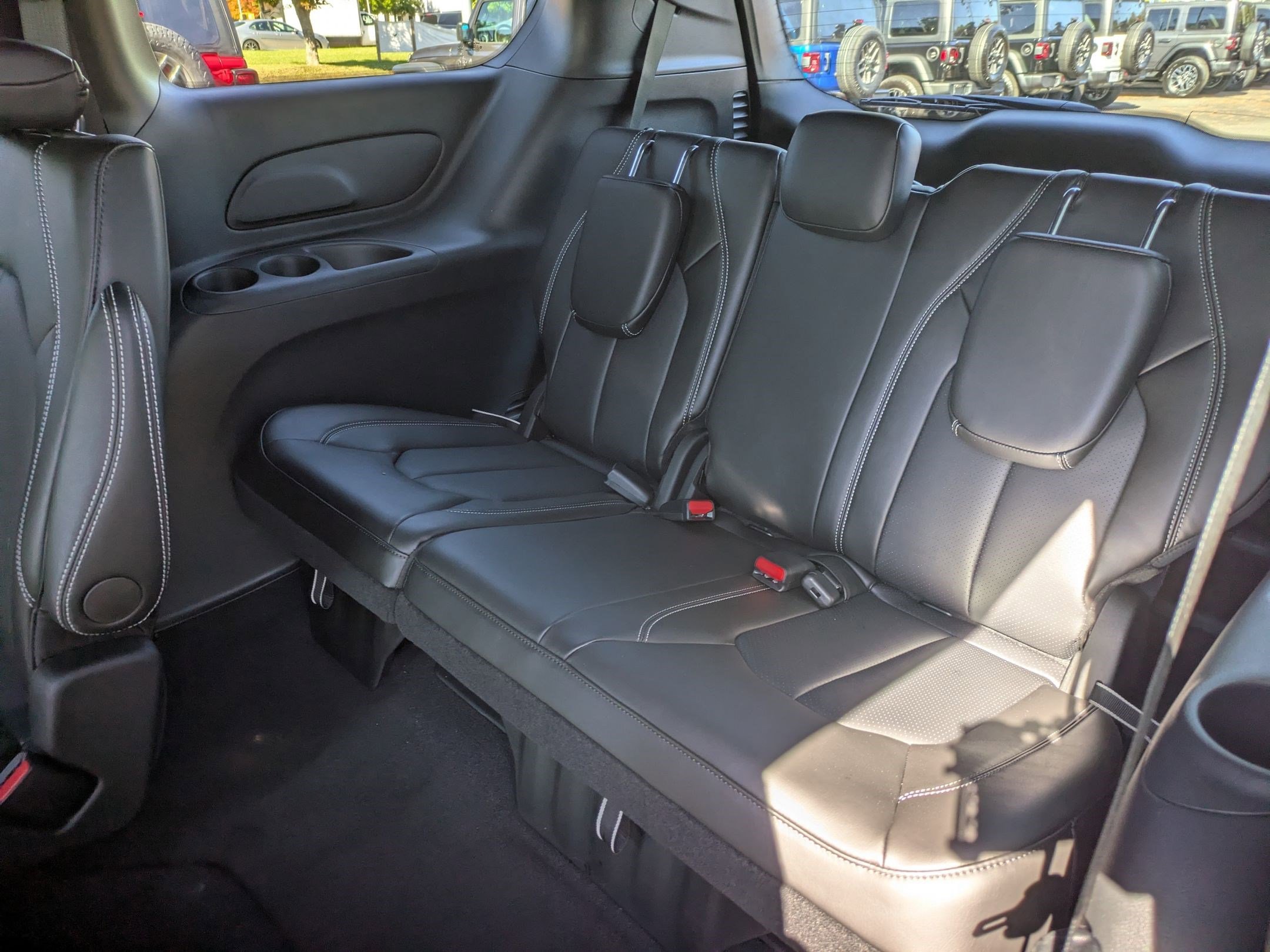 New 2026 Chrysler Pacifica Select image 17