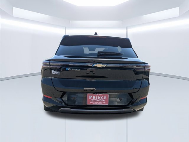 Used 2024 Chevrolet Equinox EV LT w/ LPO, Active Package image 5