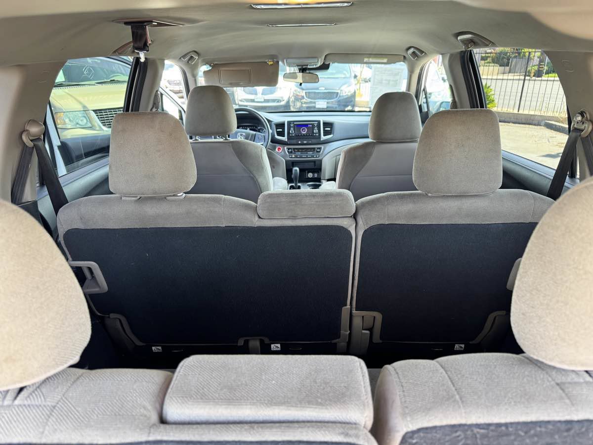Used 2019 Honda Pilot LX image 25