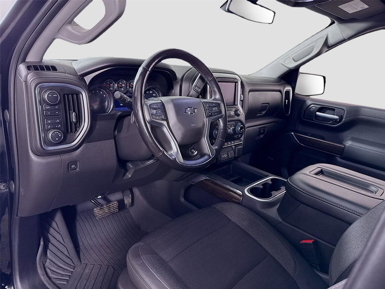 Used 2020 Chevrolet Silverado 1500 LT Trail Boss image 3