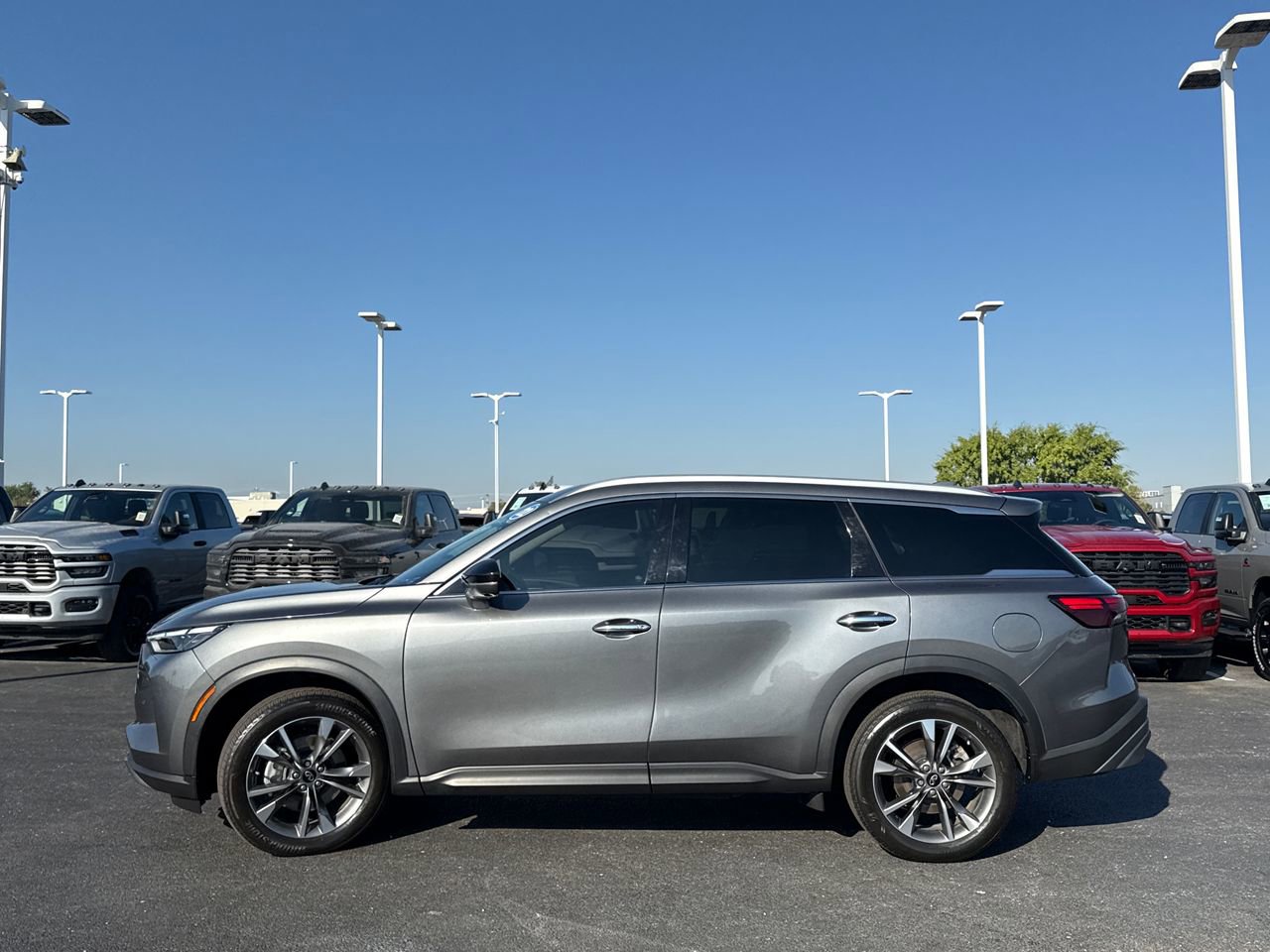 Used 2022 INFINITI QX60 Luxe image 6