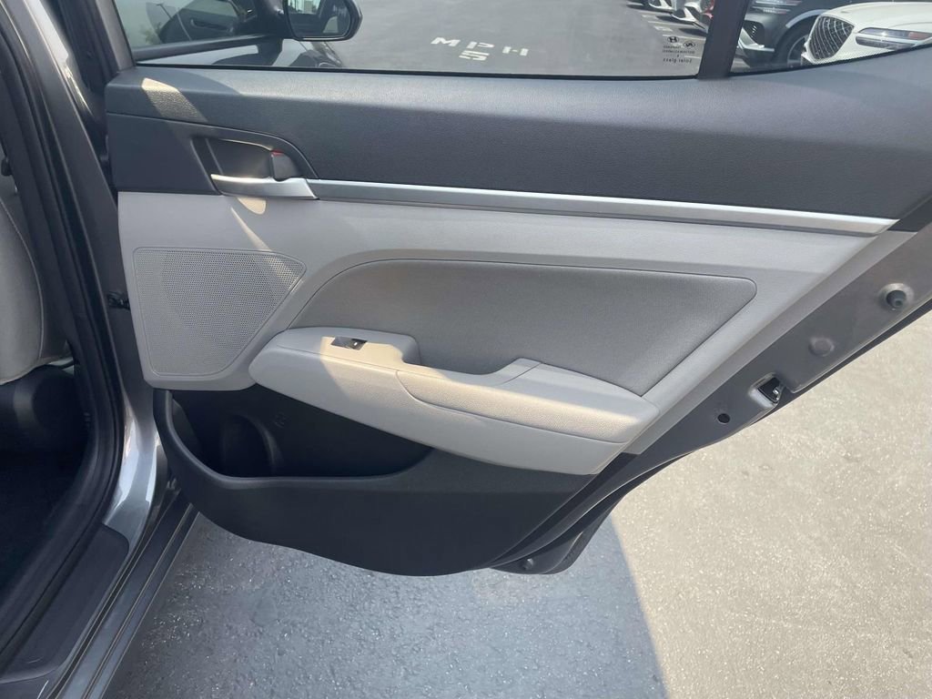 Used 2020 Hyundai Elantra SEL FWD image 20