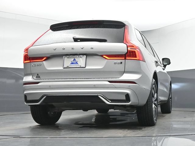 Used 2024 Volvo XC60 B5 Plus AWD/4WD image 41
