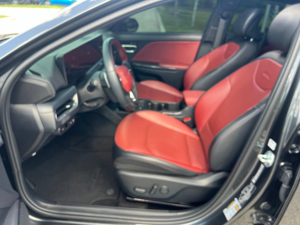 Used 2025 Kia K4 GT-Line w/ GT-Line Premium Package FWD image 33