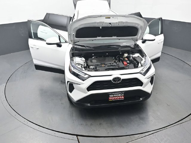 Certified 2025 Toyota RAV4 LE AWD/4WD image 50