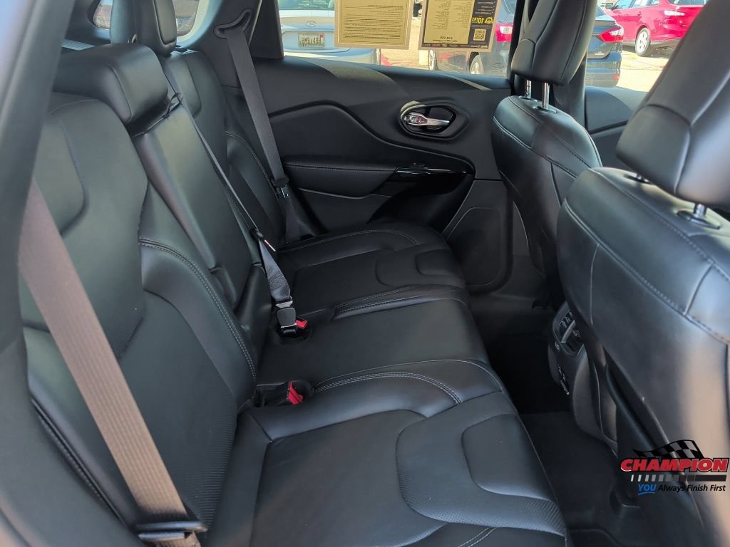 Used 2023 Jeep Cherokee Altitude Lux AWD/4WD image 22