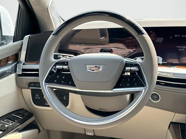 Used 2026 Cadillac Escalade Platinum Luxury AWD/4WD image 5