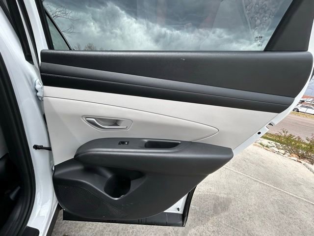 Used 2025 Hyundai Tucson SEL AWD/4WD image 32