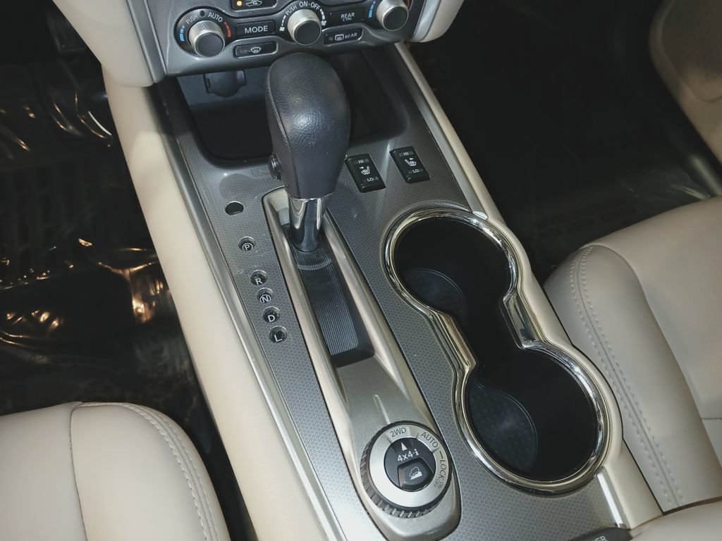 Used 2019 Nissan Pathfinder SL AWD/4WD image 22